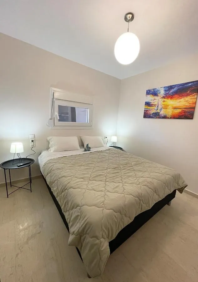 아파트 Asterias Home Kokkini Hani
